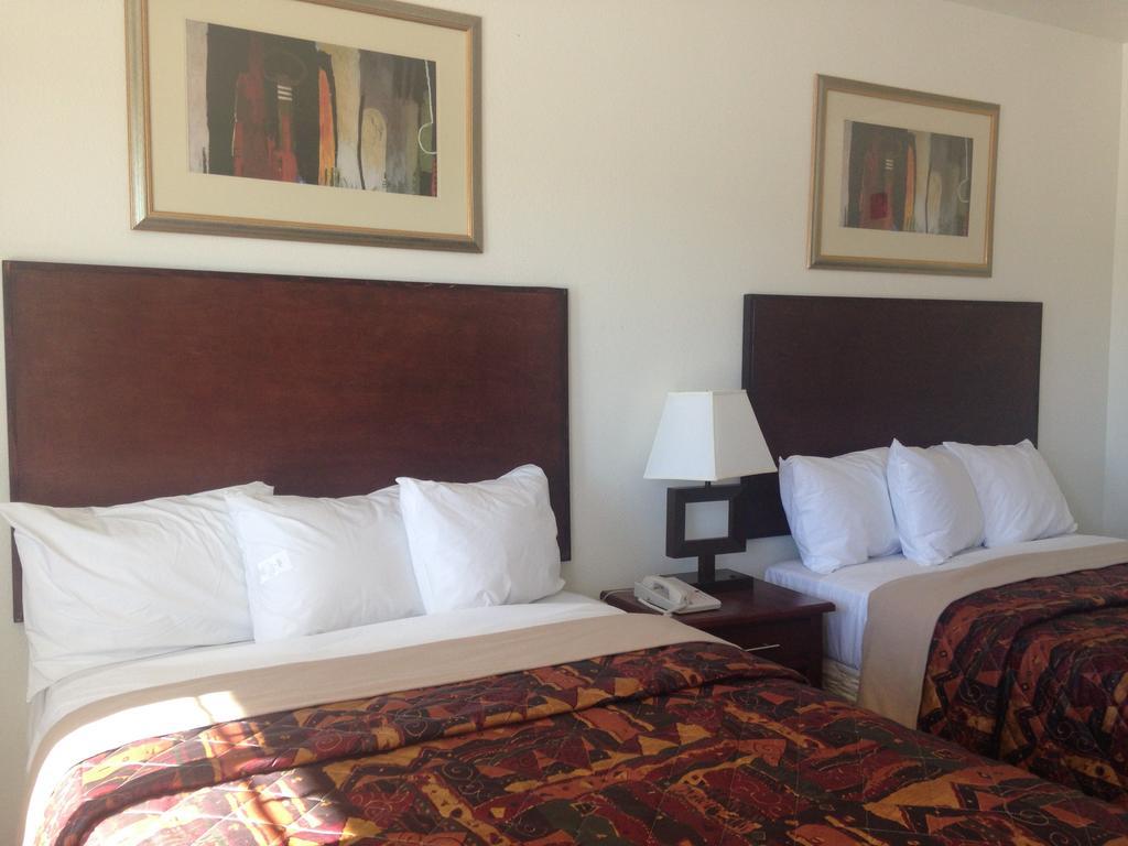 ريدجكريست America Inn & Suites الغرفة الصورة