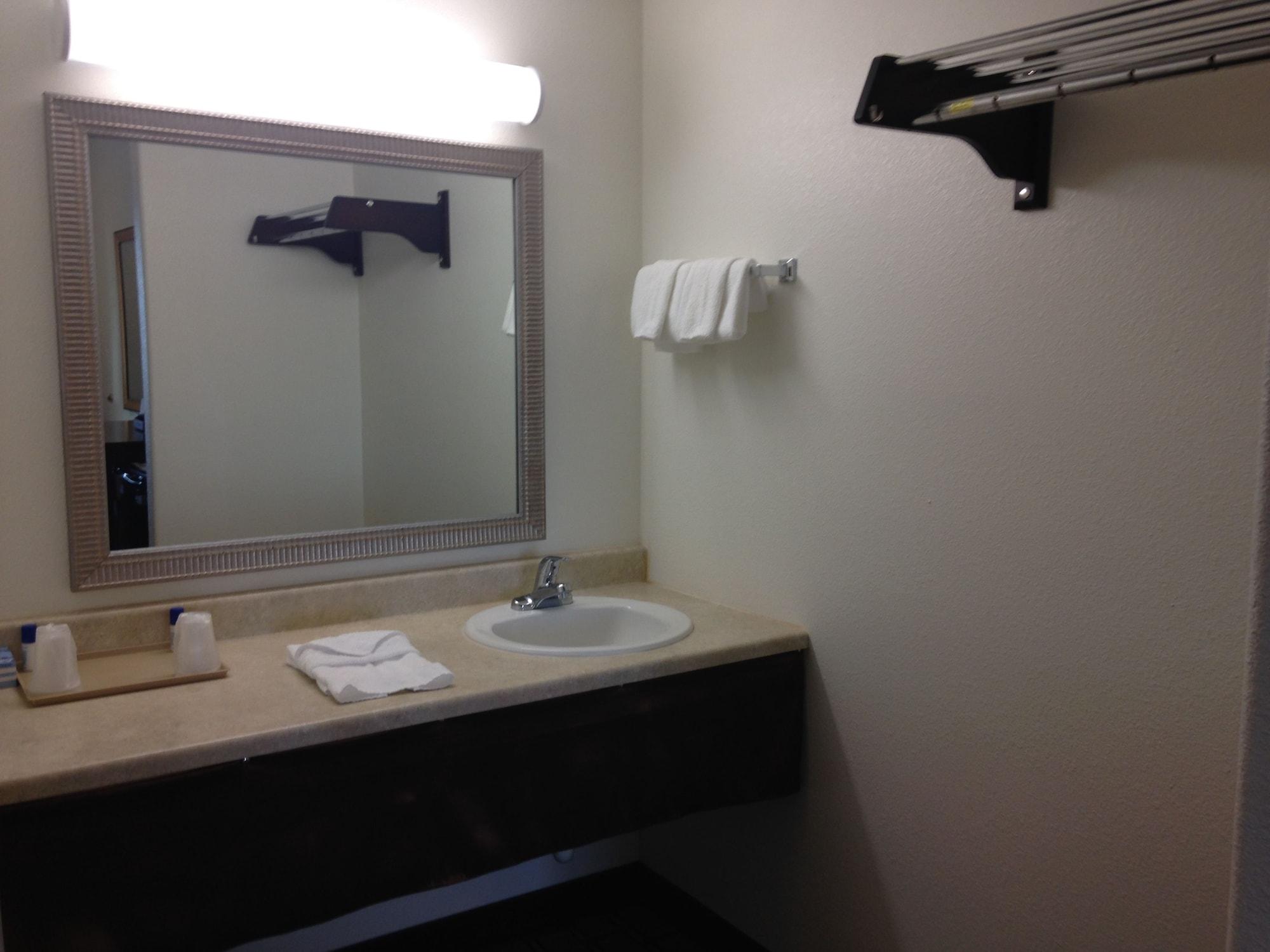 ريدجكريست America Inn & Suites المظهر الخارجي الصورة
