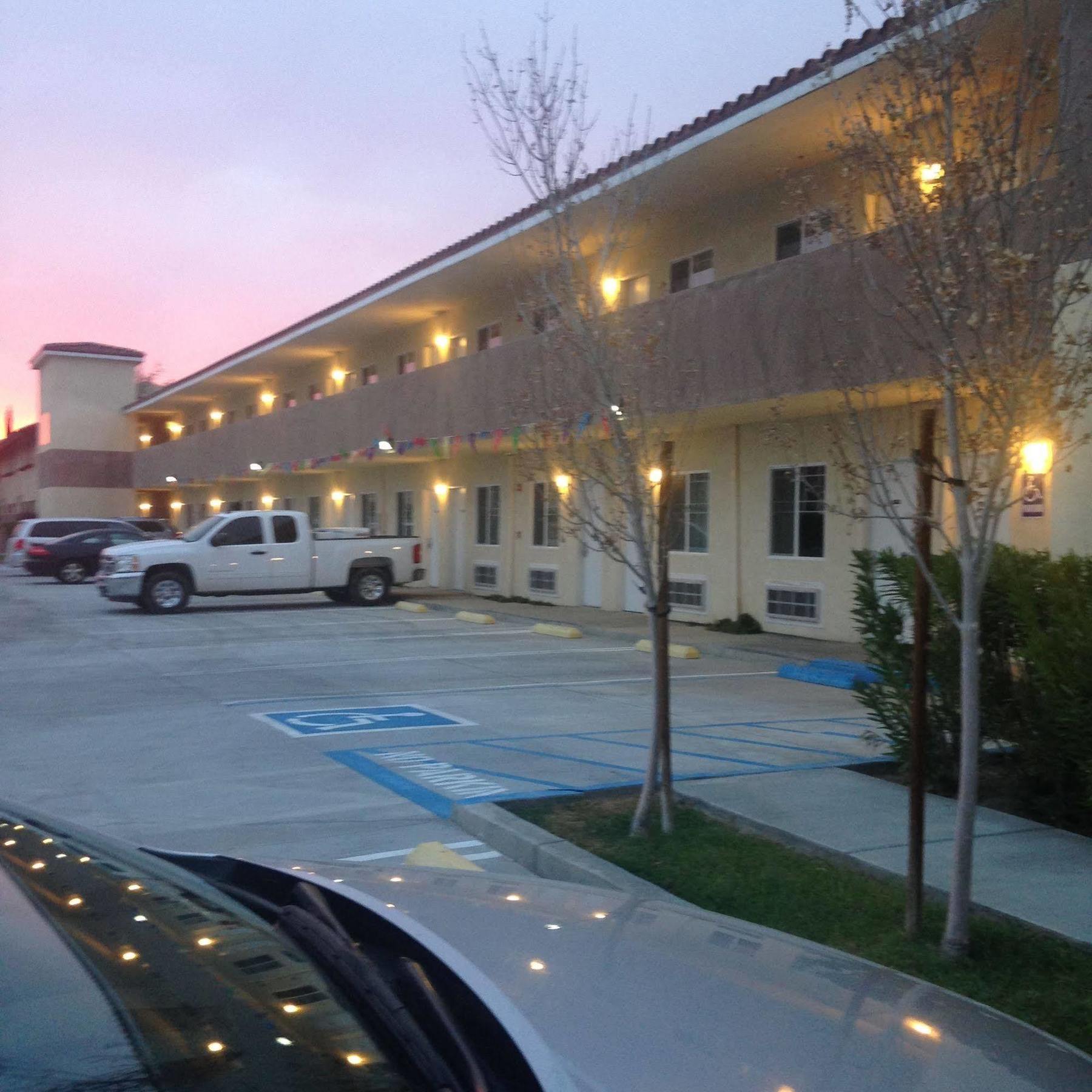 ريدجكريست America Inn & Suites المظهر الخارجي الصورة